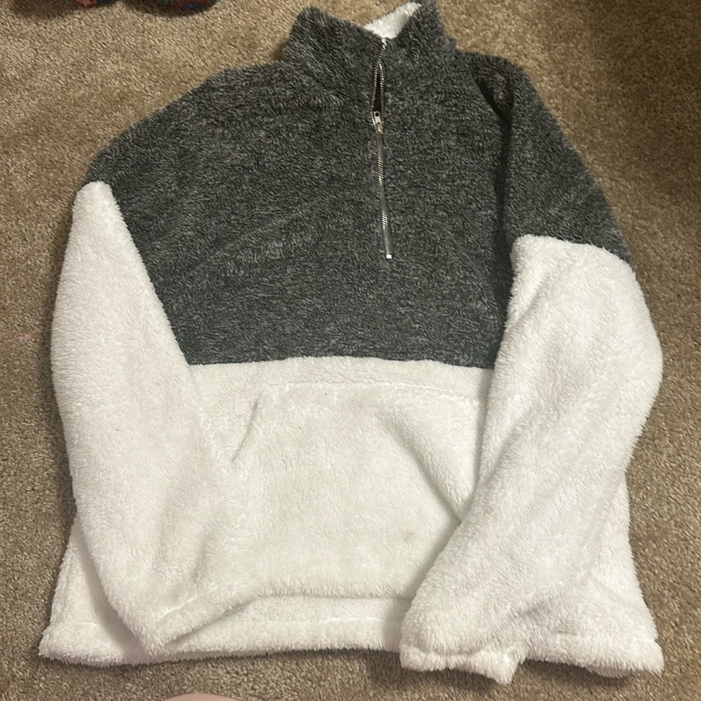 Merokeety duel toned zipper sweater